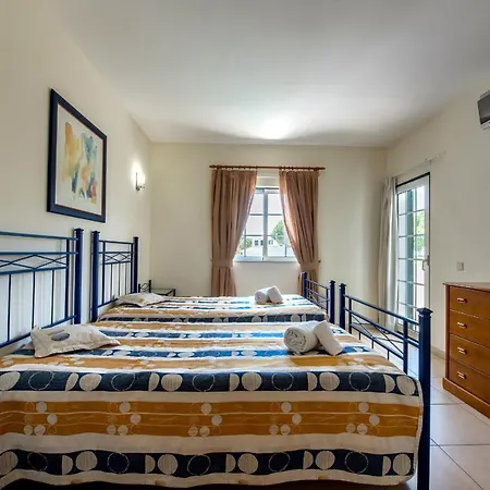 Вілла Flor Da Falesia *